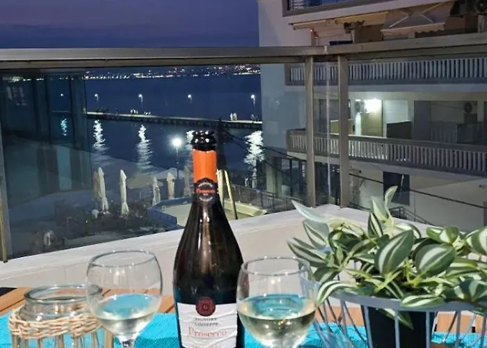 Riviera Peraía