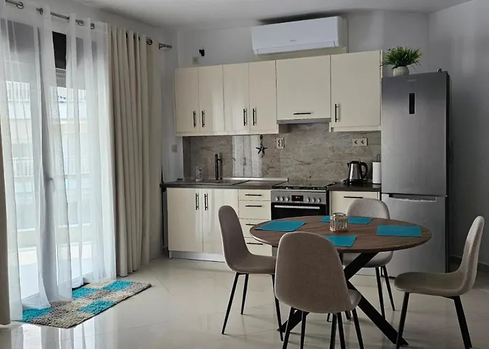 Riviera Apartman Peraía