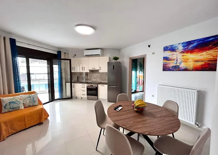 Riviera Apartman *